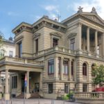 Still lesen, ins Gespräch kommen: Leseparty in der Villa Clementine in Wiesbaden