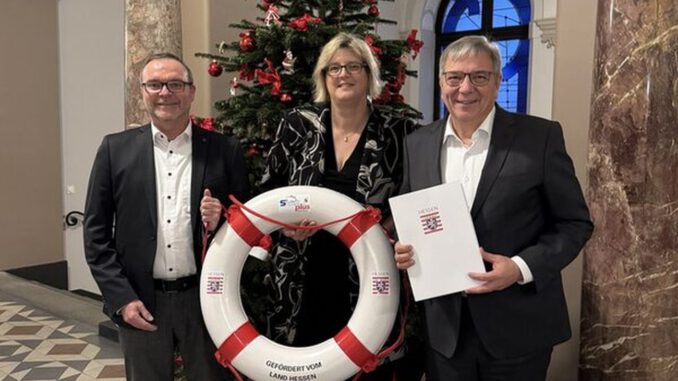 Wiesbaden erhält eine Million Euro für Sanierung des Freibads Maaraue